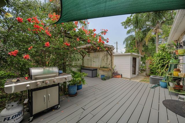 4994 17TH AVENUE N, St Petersburg, FL 33710