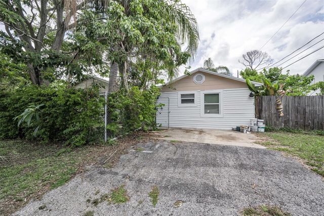 4994 17TH AVENUE N, St Petersburg, FL 33710