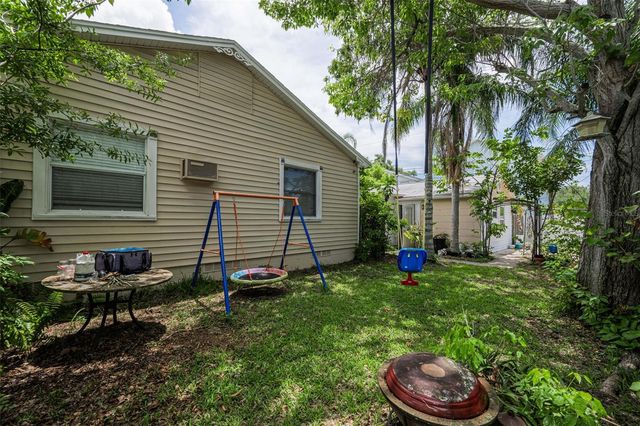 4994 17TH AVENUE N, St Petersburg, FL 33710