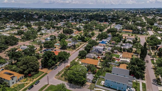 4994 17TH AVENUE N, St Petersburg, FL 33710