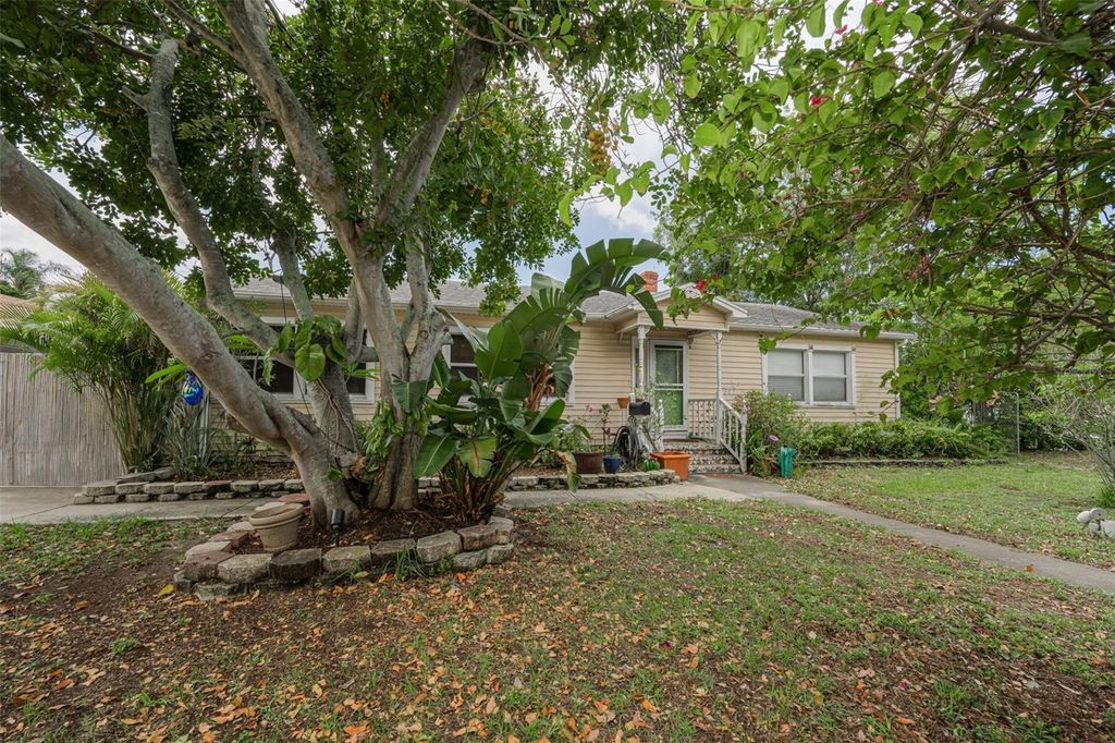 4994 17TH AVENUE N, St Petersburg, FL 33710