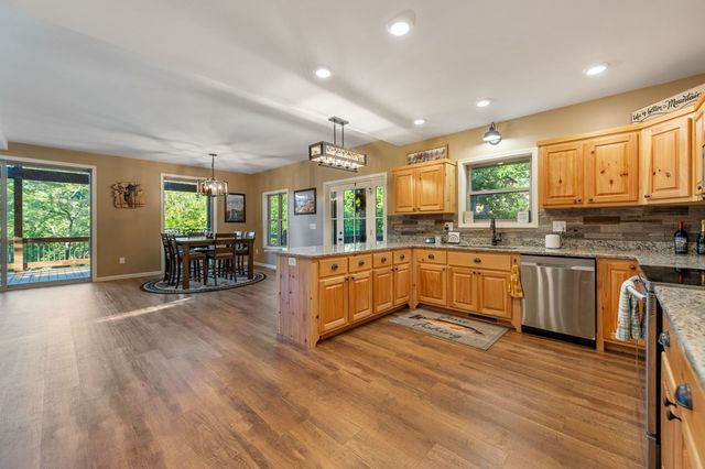 44 Lower Toccoa Hills, Blue Ridge, GA 30513