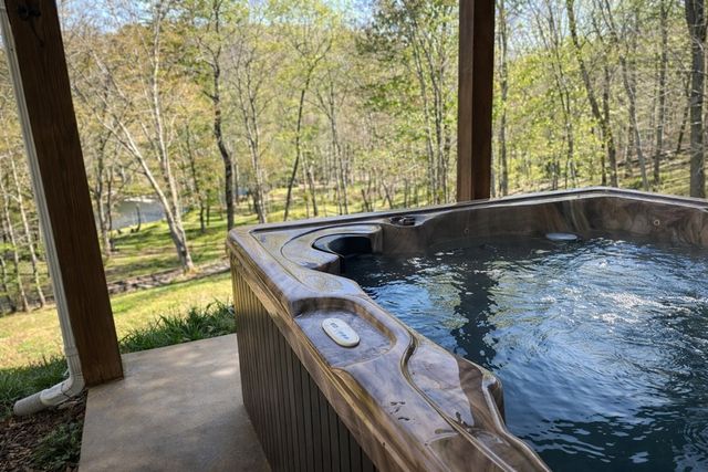 44 Lower Toccoa Hills, Blue Ridge, GA 30513