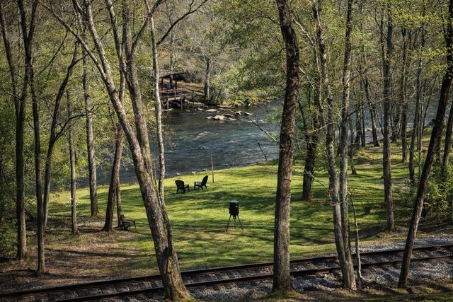44 Lower Toccoa Hills, Blue Ridge, GA 30513