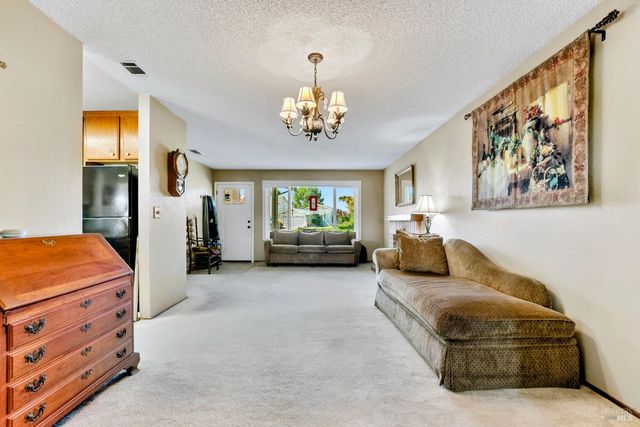 140 Bluebell Pl, Vallejo, CA 94591