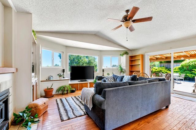 140 Bluebell Pl, Vallejo, CA 94591