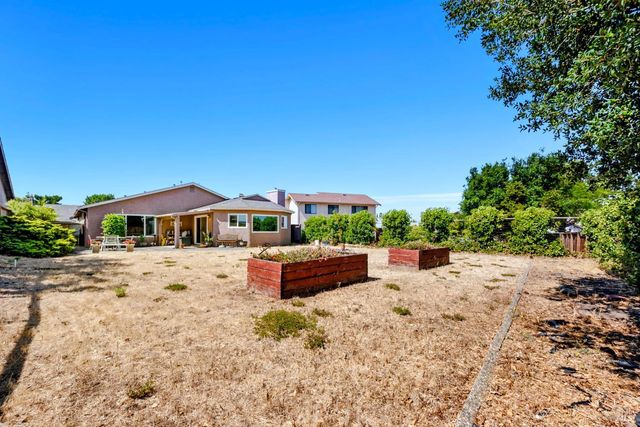 140 Bluebell Pl, Vallejo, CA 94591