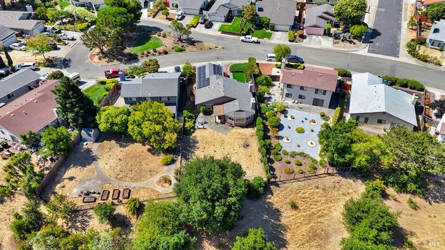 140 Bluebell Pl, Vallejo, CA 94591
