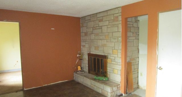 1518 W 10th Street, Davenport, IA 52804