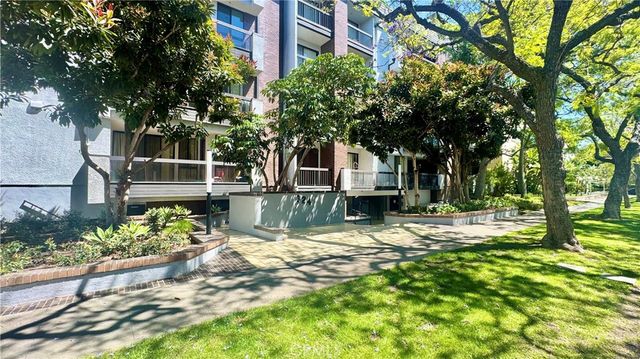 324 N Palm Drive 407, Beverly Hills, CA 90210