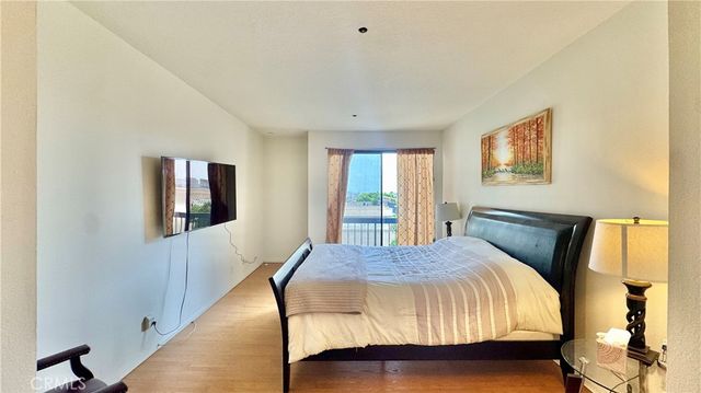 324 N Palm Drive 407, Beverly Hills, CA 90210