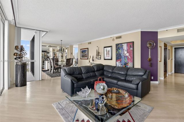20281 E Country Club Drive 1801, Aventura, FL 33180