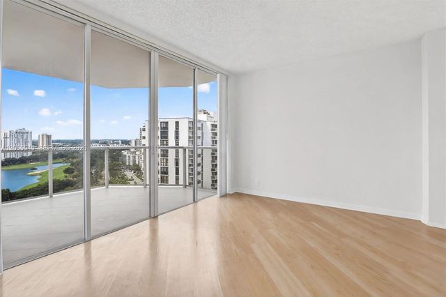 20281 E Country Club Drive 1801, Aventura, FL 33180