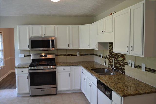 1591 Willow Bend Way, Snellville, GA 30078