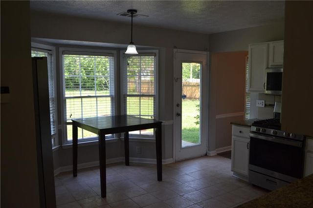 1591 Willow Bend Way, Snellville, GA 30078