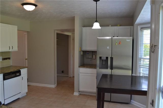 1591 Willow Bend Way, Snellville, GA 30078