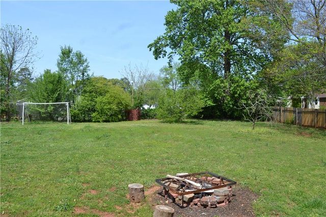 1591 Willow Bend Way, Snellville, GA 30078