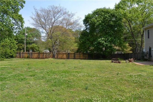 1591 Willow Bend Way, Snellville, GA 30078