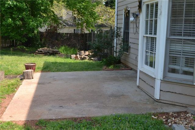 1591 Willow Bend Way, Snellville, GA 30078