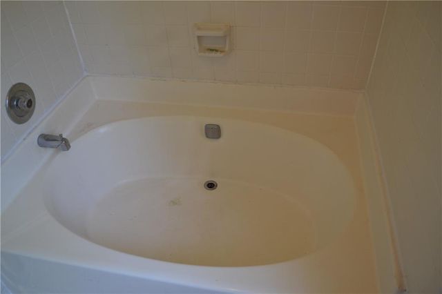 1591 Willow Bend Way, Snellville, GA 30078