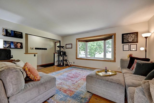 11353 Swallow Street NW, Coon Rapids, MN 55433
