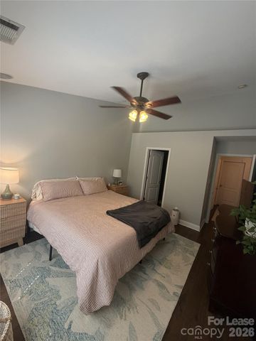301 Hurston Circle, Charlotte, NC 28208