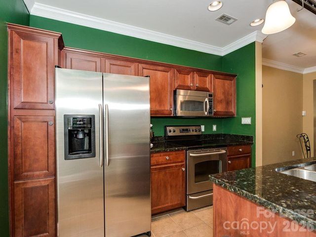 301 Hurston Circle, Charlotte, NC 28208