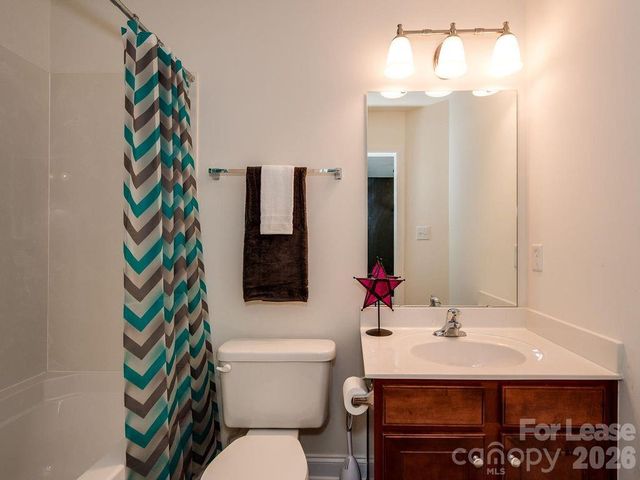 301 Hurston Circle, Charlotte, NC 28208