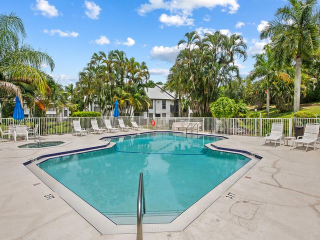 5095 Heatherhill Lane 8, Boca Raton, FL 33486