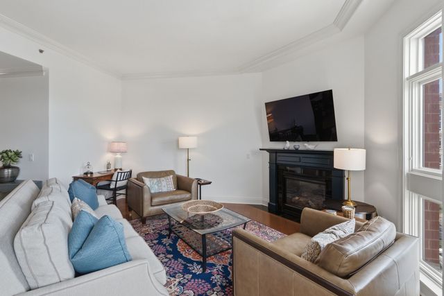 110 31st Ave N Apt 303, Nashville, TN 37203