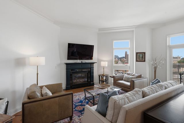 110 31st Ave N Apt 303, Nashville, TN 37203
