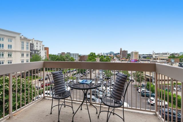 110 31st Ave N Apt 303, Nashville, TN 37203