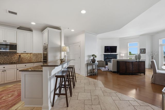 110 31st Ave N Apt 303, Nashville, TN 37203