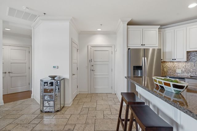 110 31st Ave N Apt 303, Nashville, TN 37203