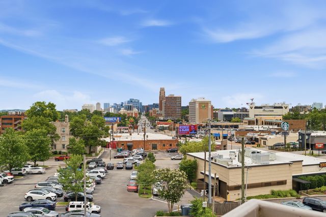 110 31st Ave N Apt 303, Nashville, TN 37203