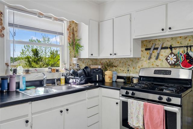 308 Clayton Street, Central, SC 29630