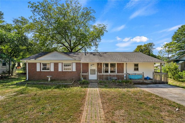 308 Clayton Street, Central, SC 29630