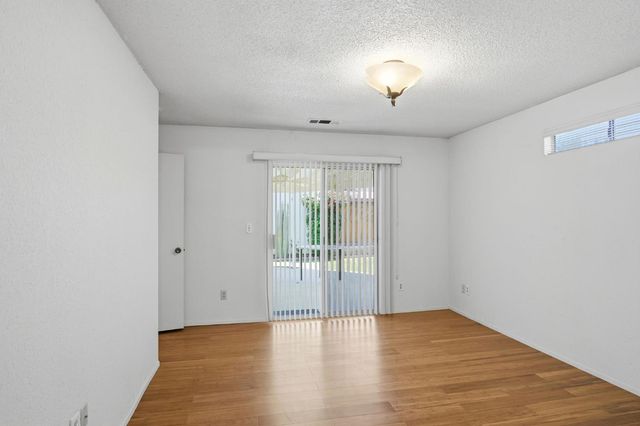 832 Pennington Pl, Modesto, CA 95356