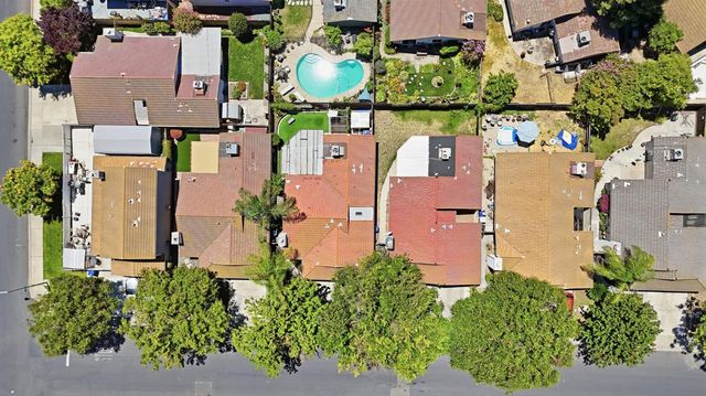 832 Pennington Pl, Modesto, CA 95356