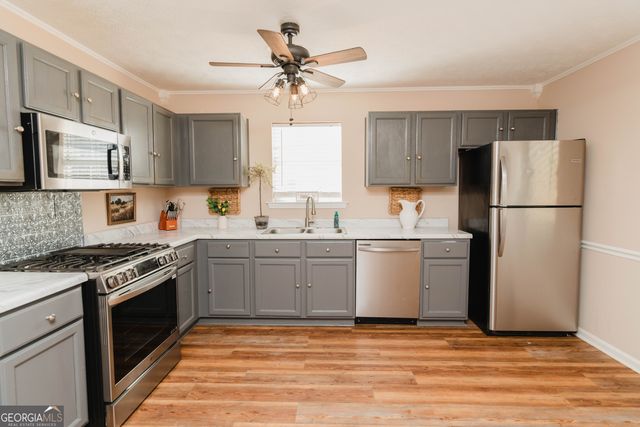 8724 Post Oak Drive, Winston, GA 30187