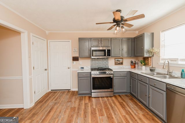 8724 Post Oak Drive, Winston, GA 30187