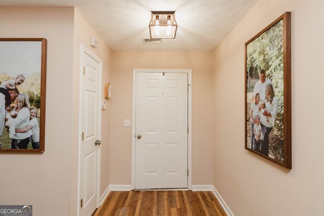 8724 Post Oak Drive, Winston, GA 30187