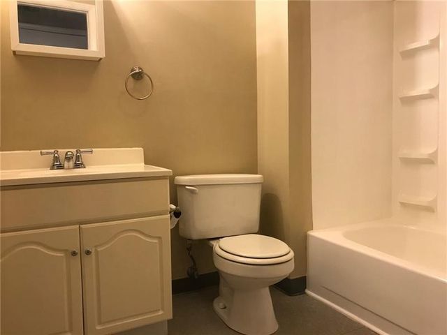 1209 W North Ave 202, Manchester, PA 15233