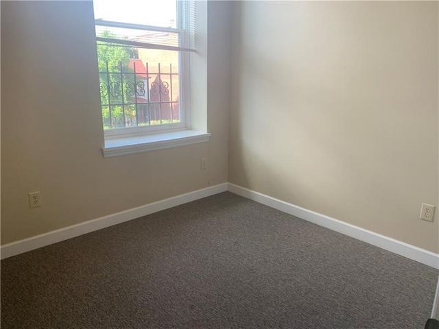 1209 W North Ave 202, Manchester, PA 15233