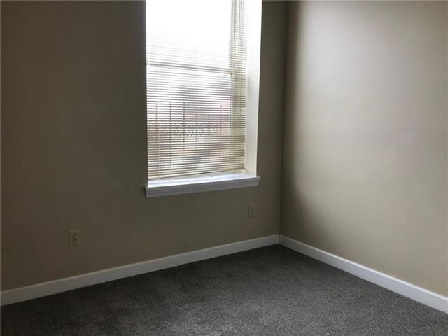 1209 W North Ave 202, Manchester, PA 15233