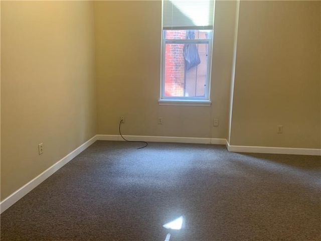 1209 W North Ave 202, Manchester, PA 15233