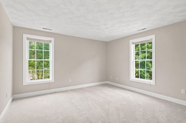 247 Webster Woods Ln, North Andover, MA 01845