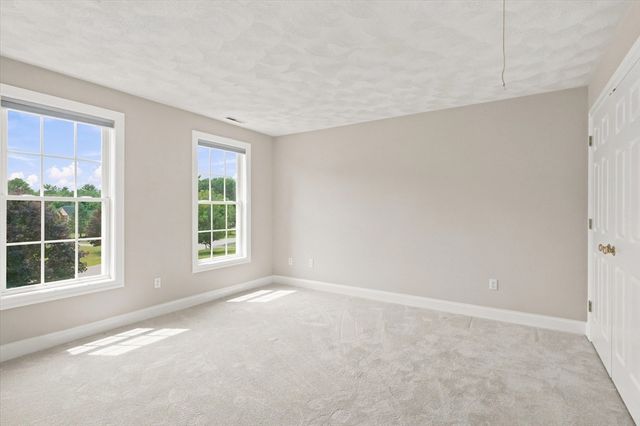 247 Webster Woods Ln, North Andover, MA 01845