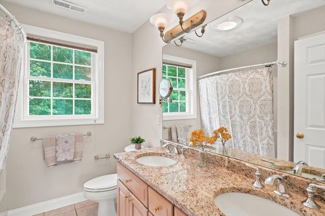 247 Webster Woods Ln, North Andover, MA 01845