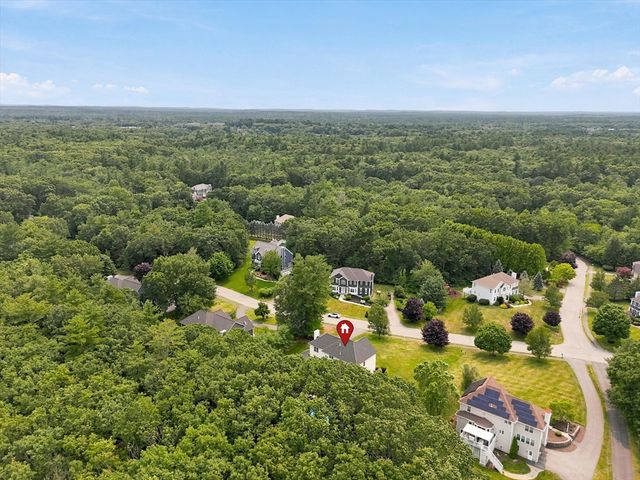 247 Webster Woods Ln, North Andover, MA 01845
